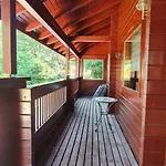 3-bed - Sleeps 7 - Hot Tub - Pet Friendly Skipton