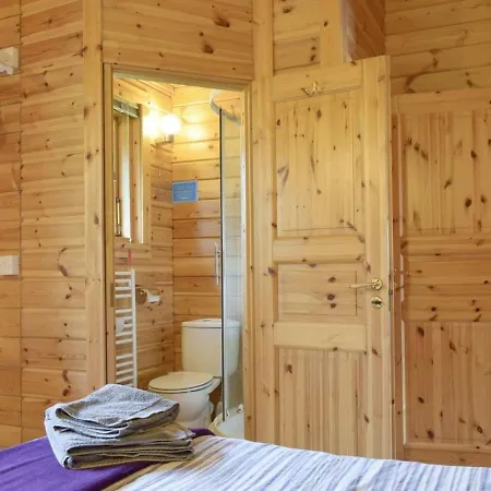 3-bed - Sleeps 7 - Hot Tub - Pet Friendly Hébergement de vacances *