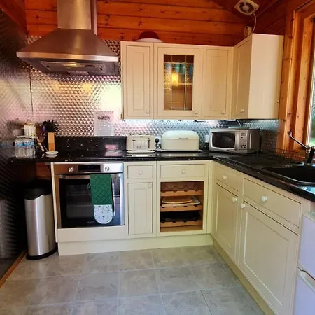 3-bed - Sleeps 7 - Hot Tub - Pet Friendly * Skipton